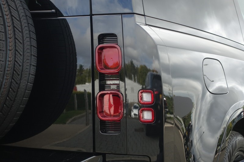 2025 (25) LAND ROVER DEFENDER 3.0 D350 X-Dynamic HSE 90 3dr Auto 5819187