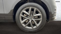 2024 (24) LAND ROVER RANGE ROVER VELAR 2.0 D200 MHEV Dynamic SE 5dr Auto 5739310