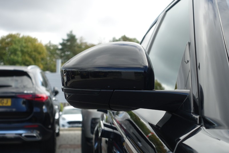 2024 (24) LAND ROVER RANGE ROVER VELAR 2.0 D200 MHEV Dynamic SE 5dr Auto 5830076
