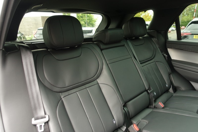 2024 (74) LAND ROVER RANGE ROVER SPORT 3.0 D300 Dynamic SE 5dr Auto 5833820