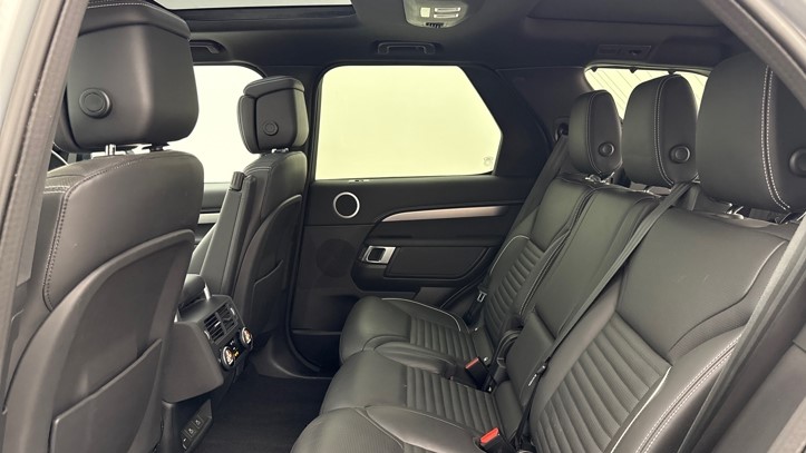 2024 (73) LAND ROVER DISCOVERY 3.0 D300 Dynamic HSE 5dr Auto 5737259