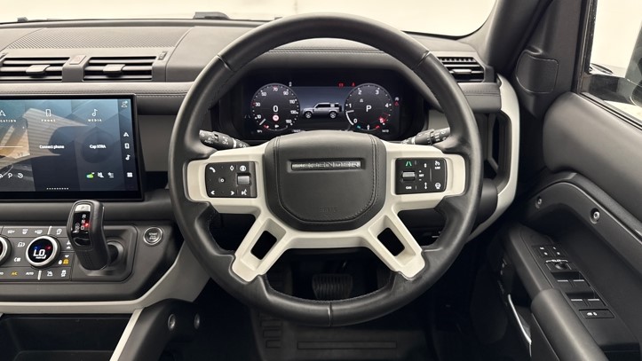 2025 (74) LAND ROVER DEFENDER 3.0 D350 X-Dynamic HSE 110 5dr Auto [7 Seat] 5737172