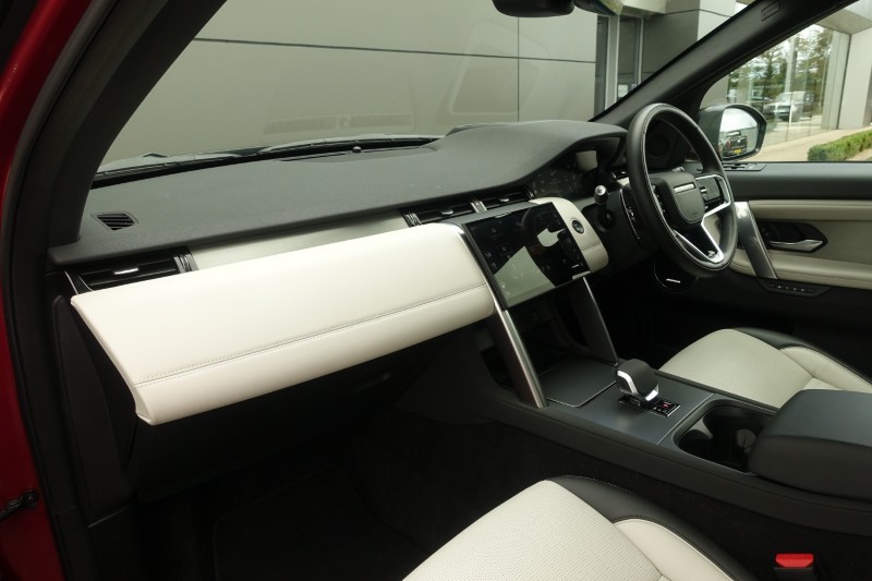 2025 (75) LAND ROVER DISCOVERY SPORT 2.0 D200 Dynamic HSE 5dr Auto [7 Seat] 5833523