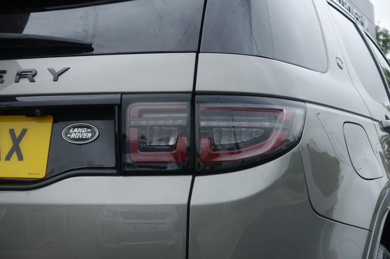 2023 (23) LAND ROVER DISCOVERY SPORT 2.0 D200 R-Dynamic HSE 5dr Auto 5768421