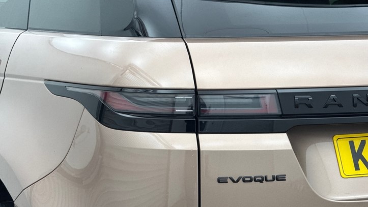 2025 (25) LAND ROVER RANGE ROVER EVOQUE 2.0 D200 Autobiography 5dr Auto [Revised] 5773192