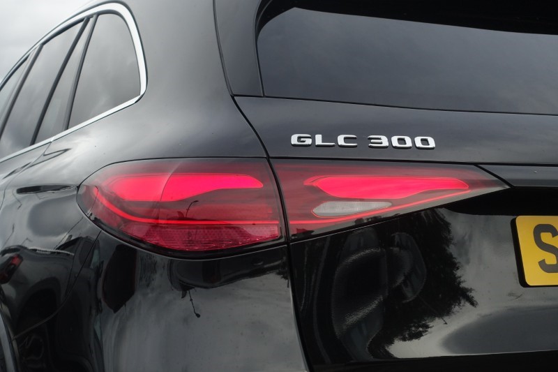 2026 (26) MERCEDES-BENZ GLC 300 4Matic AMG Line Prem [Pan] 5dr 9G-Tronic 5778970