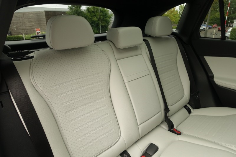 2026 (26) MERCEDES-BENZ GLC 300 4Matic AMG Line Prem [Pan] 5dr 9G-Tronic 5779012