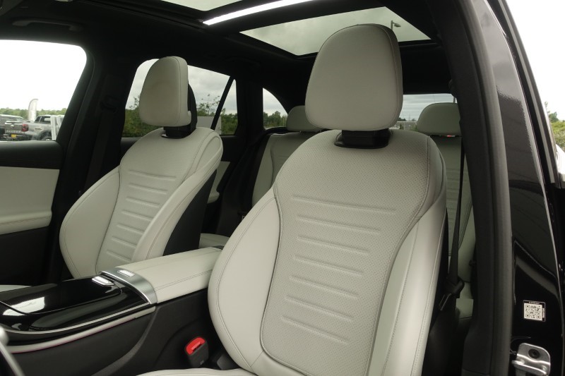 2026 (26) MERCEDES-BENZ GLC 300 4Matic AMG Line Prem [Pan] 5dr 9G-Tronic 5779020
