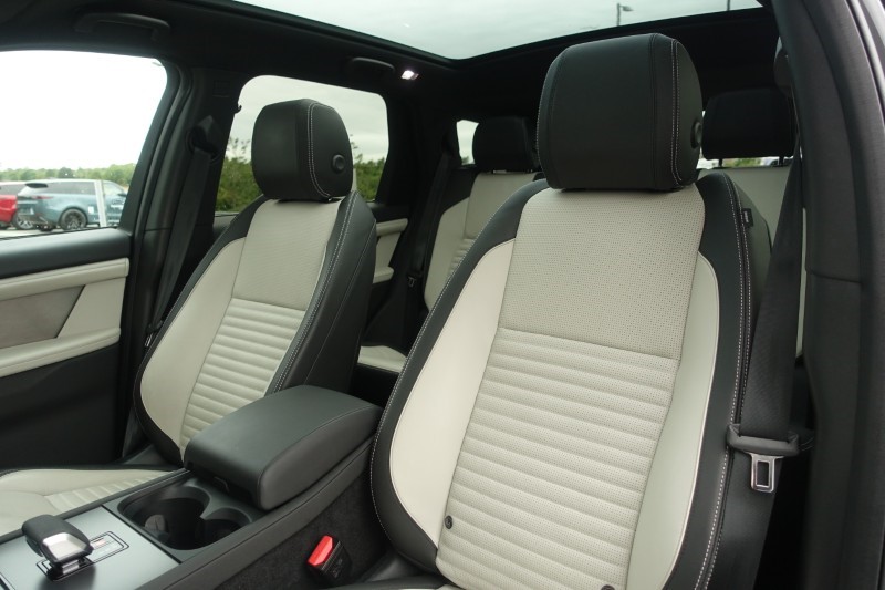 2025 (75) LAND ROVER DISCOVERY SPORT 2.0 D200 Dynamic HSE 5dr Auto [7 Seat] 5804537