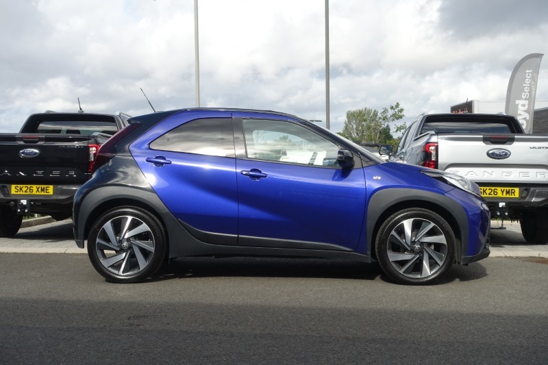2025 (75) TOYOTA AYGO X 1.0 VVT-i Exclusive 5dr Auto 5796382