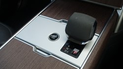 2024 (24) LAND ROVER RANGE ROVER 3.0 D300 SE 4dr Auto 5816246