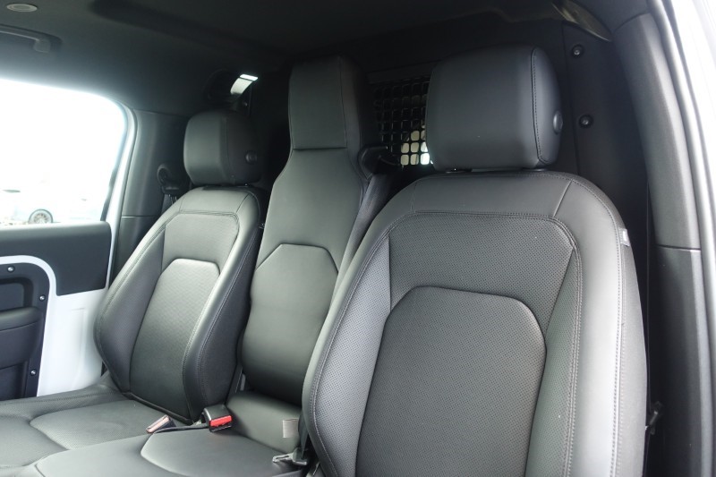 2025 (74) LAND ROVER COMMERCIAL DEFENDER 3.0 D250 Hard Top S Auto [3 Seat] 5871090