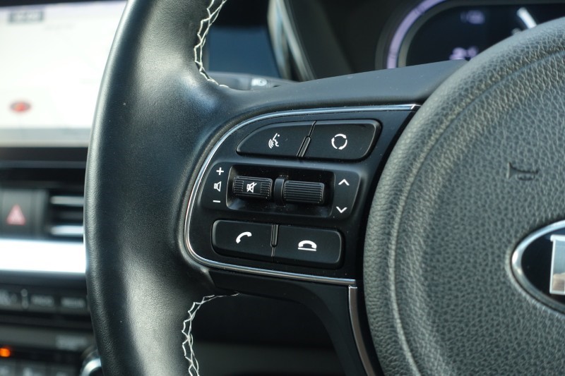 2021 (21) KIA E-NIRO 150kW 4 PLUS 64kWh 5dr Auto 5839261