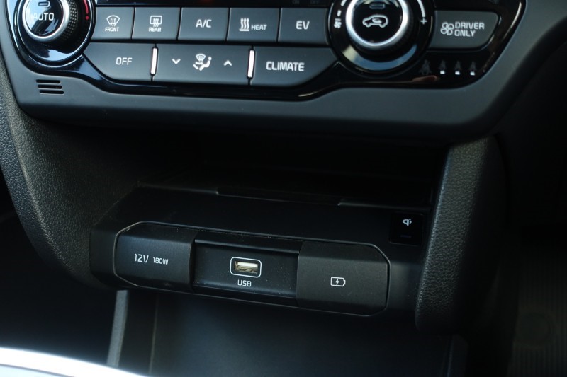 2021 (21) KIA E-NIRO 150kW 4 PLUS 64kWh 5dr Auto 5839265
