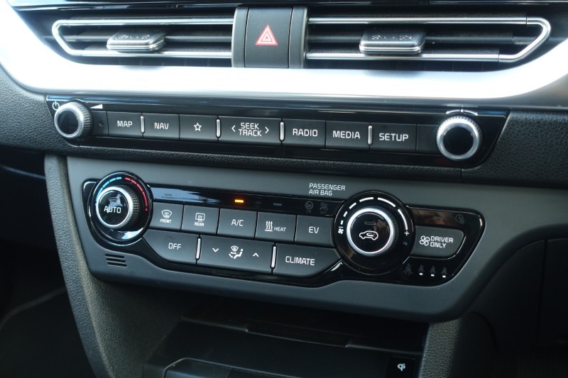 2021 (21) KIA E-NIRO 150kW 4 PLUS 64kWh 5dr Auto 5839264