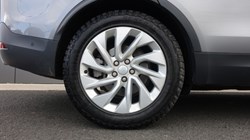 2021 (21) LAND ROVER DISCOVERY 3.0 D300 S 5dr Auto 5849443