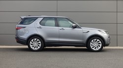 2021 (21) LAND ROVER DISCOVERY 3.0 D300 S 5dr Auto 5849433