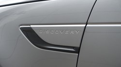 2021 (21) LAND ROVER DISCOVERY 3.0 D300 S 5dr Auto 5849439