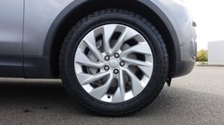 2021 (21) LAND ROVER DISCOVERY 3.0 D300 S 5dr Auto 5849440