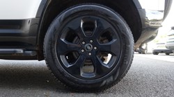 2024 (24) LAND ROVER DEFENDER 3.0 D250 X-Dynamic SE 110 5dr Auto 5874876