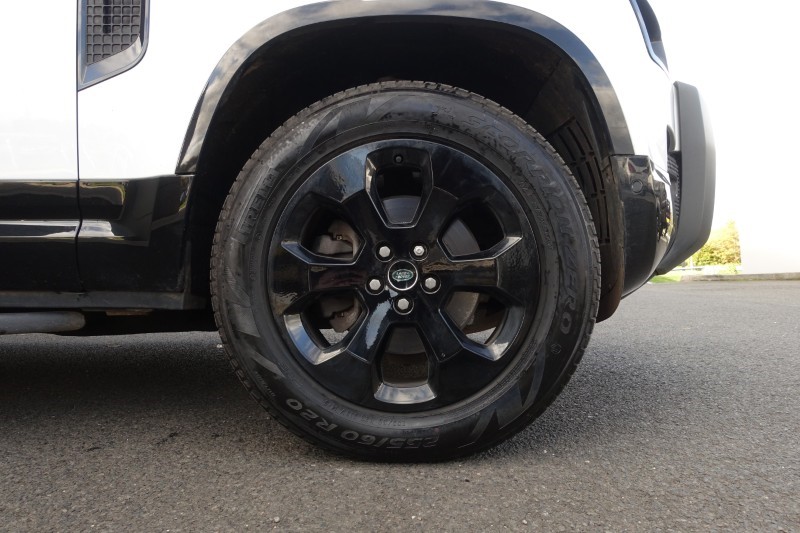 2024 (24) LAND ROVER DEFENDER 3.0 D250 X-Dynamic SE 110 5dr Auto 5874853