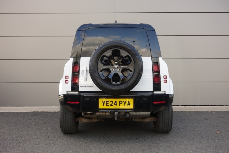 2024 (24) LAND ROVER DEFENDER 3.0 D250 X-Dynamic SE 110 5dr Auto 5874851