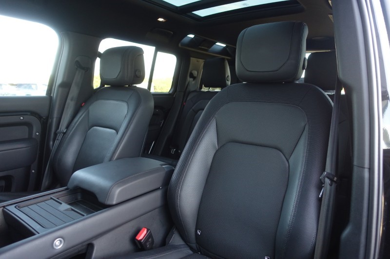 2023 (23) LAND ROVER DEFENDER 3.0 D250 X-Dynamic HSE 110 5dr Auto 5887170