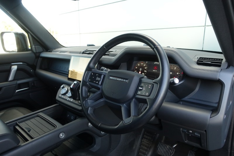 2023 (23) LAND ROVER DEFENDER 3.0 D250 X-Dynamic HSE 110 5dr Auto 5887152