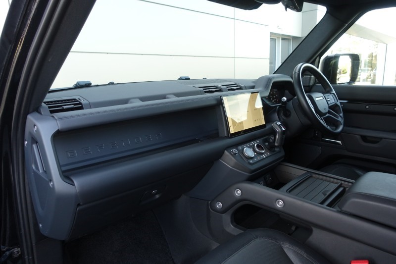 2023 (23) LAND ROVER DEFENDER 3.0 D250 X-Dynamic HSE 110 5dr Auto 5887167