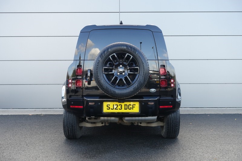 2023 (23) LAND ROVER DEFENDER 3.0 D250 X-Dynamic HSE 110 5dr Auto 5887111