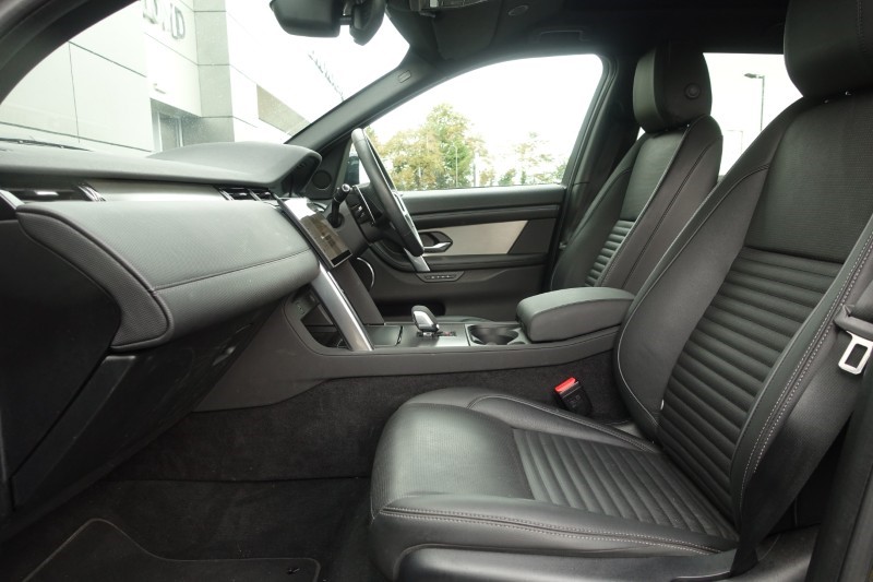 2025 (25) LAND ROVER DISCOVERY SPORT 2.0 D200 Dynamic SE 5dr Auto [7 Seat] 5878301