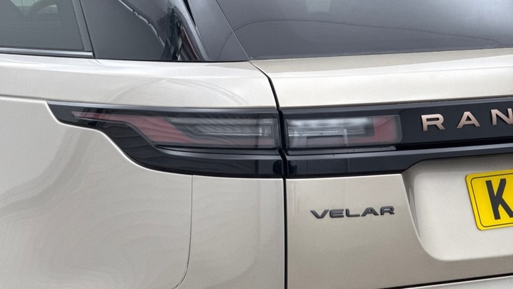 2025 (25) LAND ROVER RANGE ROVER VELAR 2.0 D200 MHEV Autobiography 5dr Auto [Revised] 5853391