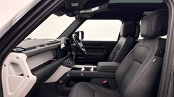2025 (74) LAND ROVER DEFENDER 3.0 D350 X-Dynamic HSE 90 3dr Auto 5850318