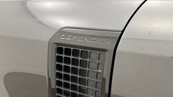 2025 (74) LAND ROVER DEFENDER 3.0 D350 X-Dynamic HSE 90 3dr Auto 5850335