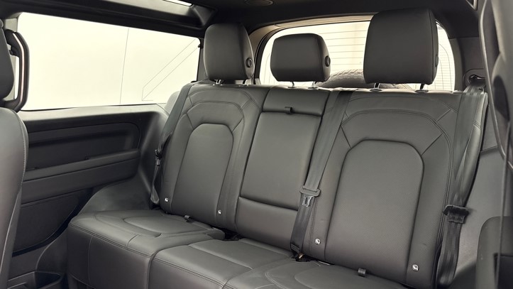 2025 (74) LAND ROVER DEFENDER 3.0 D350 X-Dynamic HSE 90 3dr Auto 5850319
