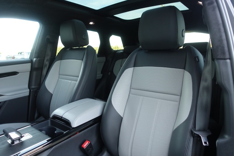 2025 (25) LAND ROVER RANGE ROVER EVOQUE 1.5 P270e Autobiography 5dr Auto [Revised] 5891744