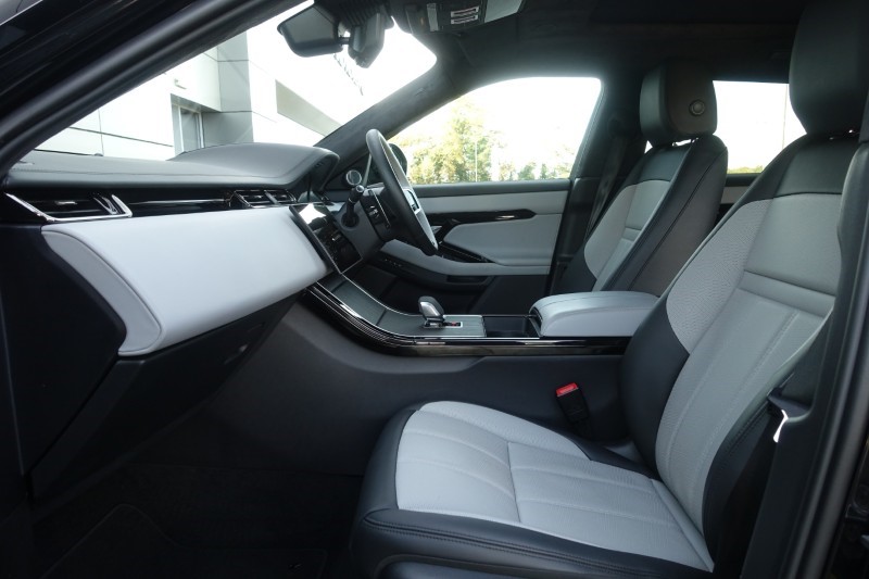 2025 (25) LAND ROVER RANGE ROVER EVOQUE 1.5 P270e Autobiography 5dr Auto [Revised] 5891682