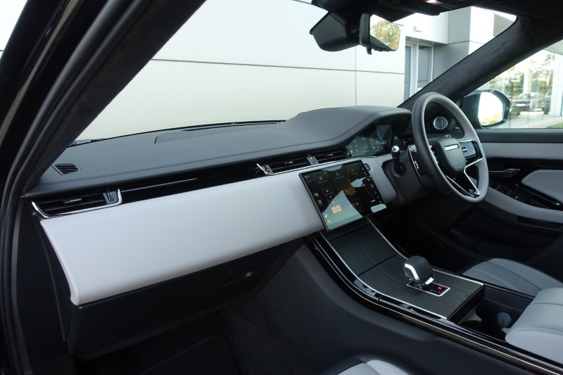 2025 (25) LAND ROVER RANGE ROVER EVOQUE 1.5 P270e Autobiography 5dr Auto [Revised] 5891742