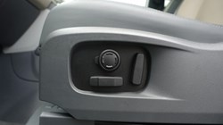 2023 (23) LAND ROVER DEFENDER 3.0 D300 X-Dynamic HSE 110 5dr Auto 5934264