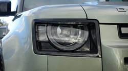 2023 (23) LAND ROVER DEFENDER 3.0 D300 X-Dynamic HSE 110 5dr Auto 5934221