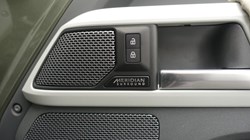 2023 (23) LAND ROVER DEFENDER 3.0 D300 X-Dynamic HSE 110 5dr Auto 5934253