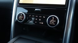 2021 (21) LAND ROVER DISCOVERY 3.0 D300 R-Dynamic HSE 5dr Auto 5886640