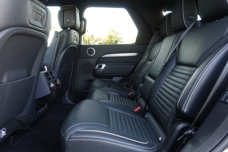 2021 (21) LAND ROVER DISCOVERY 3.0 D300 R-Dynamic HSE 5dr Auto 5886595
