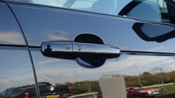 2021 (21) LAND ROVER DISCOVERY 3.0 D300 R-Dynamic HSE 5dr Auto 5886615