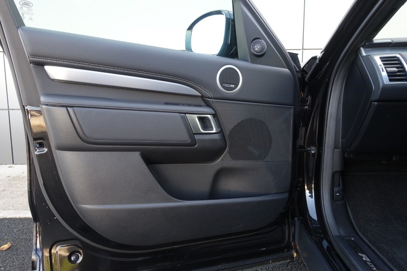 2021 (21) LAND ROVER DISCOVERY 3.0 D300 R-Dynamic HSE 5dr Auto 5886658