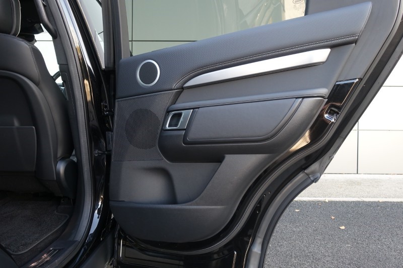 2021 (21) LAND ROVER DISCOVERY 3.0 D300 R-Dynamic HSE 5dr Auto 5886651