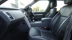 2021 (21) LAND ROVER DISCOVERY 3.0 D300 R-Dynamic HSE 5dr Auto 5886594