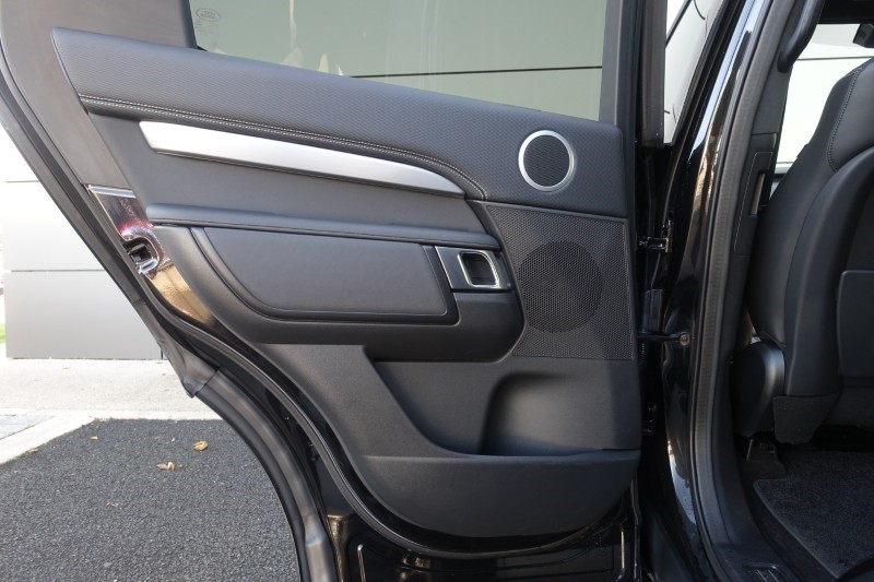 2021 (21) LAND ROVER DISCOVERY 3.0 D300 R-Dynamic HSE 5dr Auto 5886655