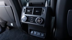 2021 (21) LAND ROVER DISCOVERY 3.0 D300 R-Dynamic HSE 5dr Auto 5886609