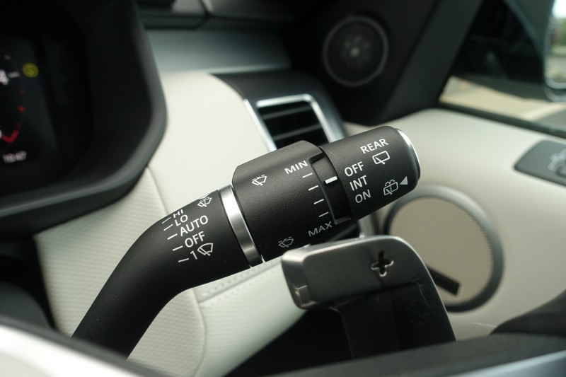 2023 (73) LAND ROVER DISCOVERY 3.0 D300 Dynamic HSE 5dr Auto 5896156